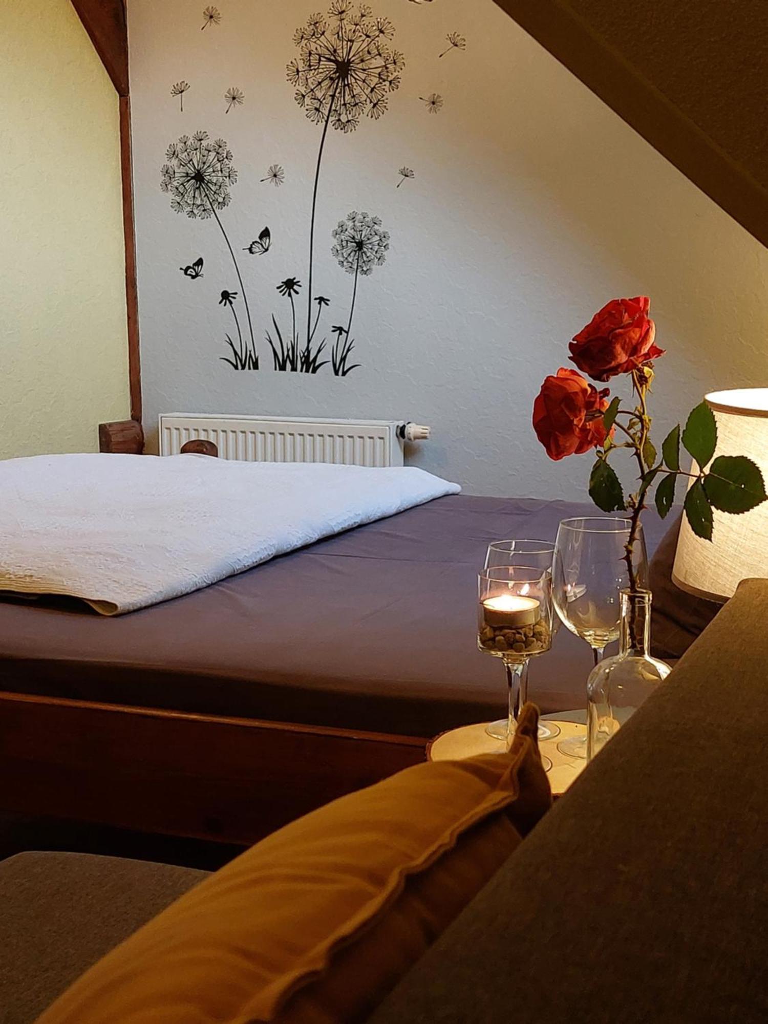 Jaun-Ievinas Hotell Rauna Exteriör bild