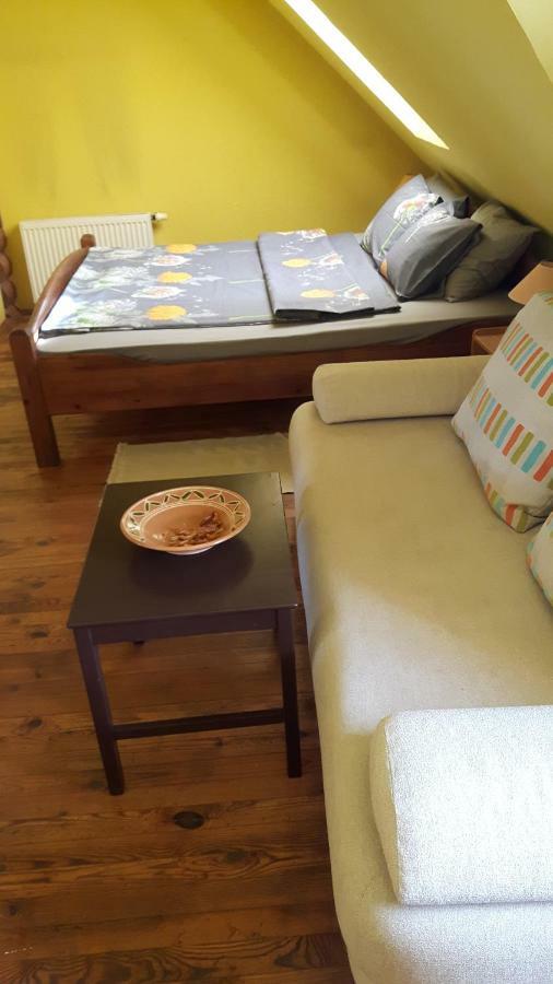 Jaun-Ievinas Hotell Rauna Exteriör bild